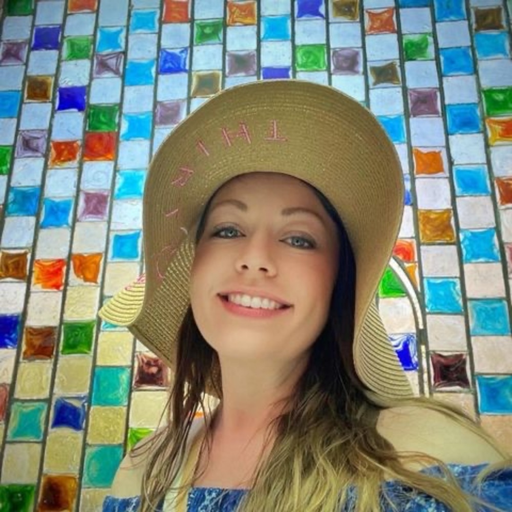 Meet your Posher, Janissa